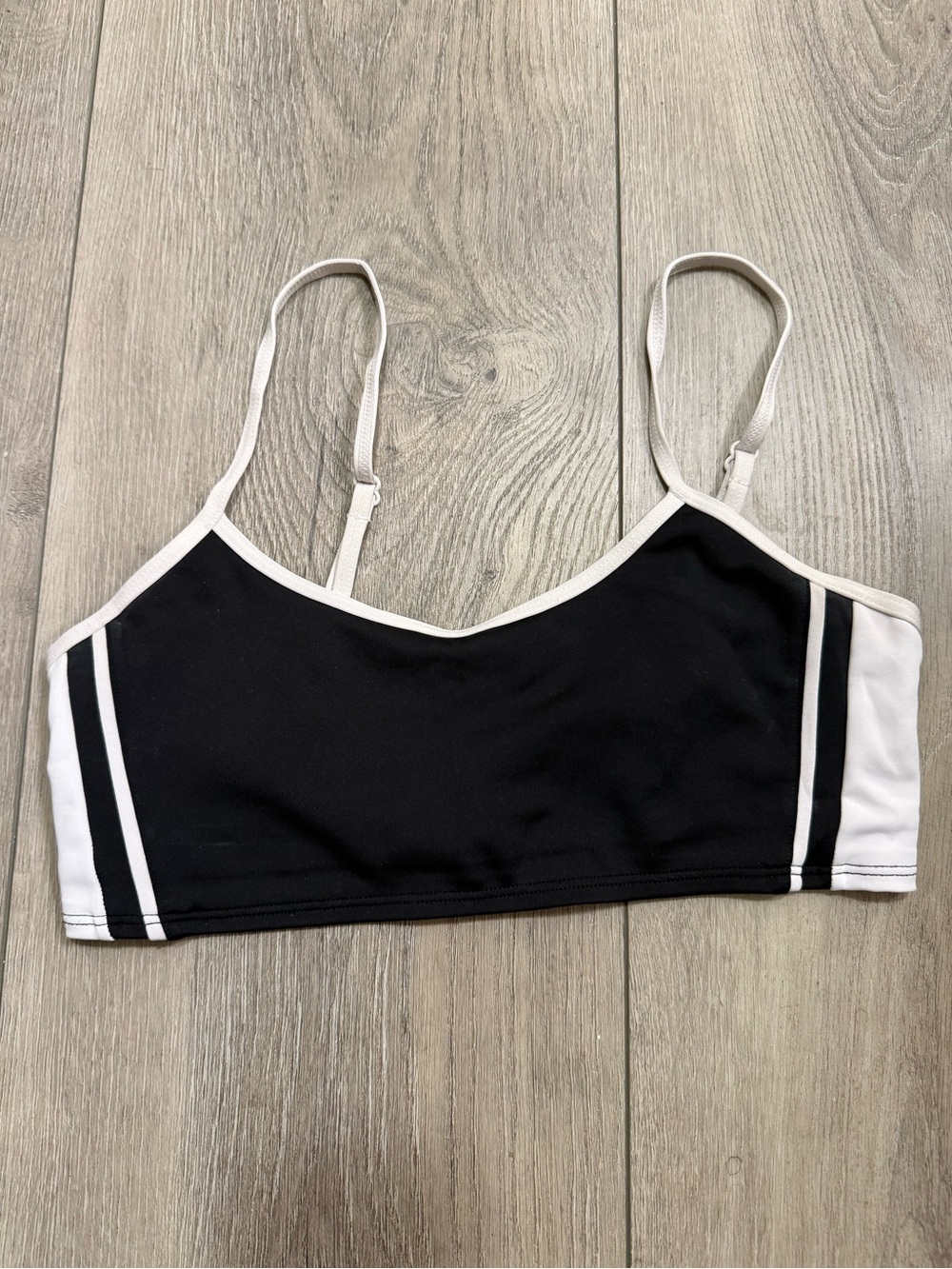 ALO Airlift Racing Club Bra in Black and White